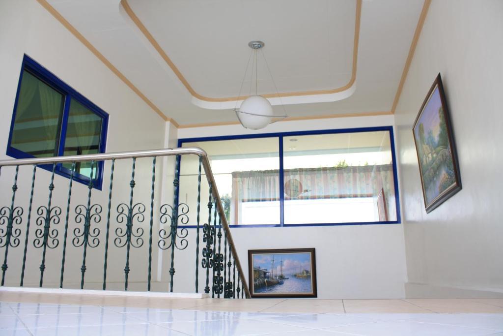 Dumaguete Springs Apartment Dumaguete City Kültér fotó
